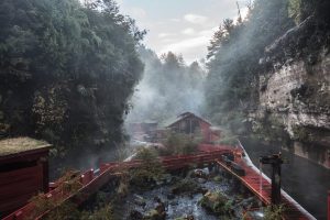Termas-Geometricas-Chile-Sur-Mawida-Adventures
